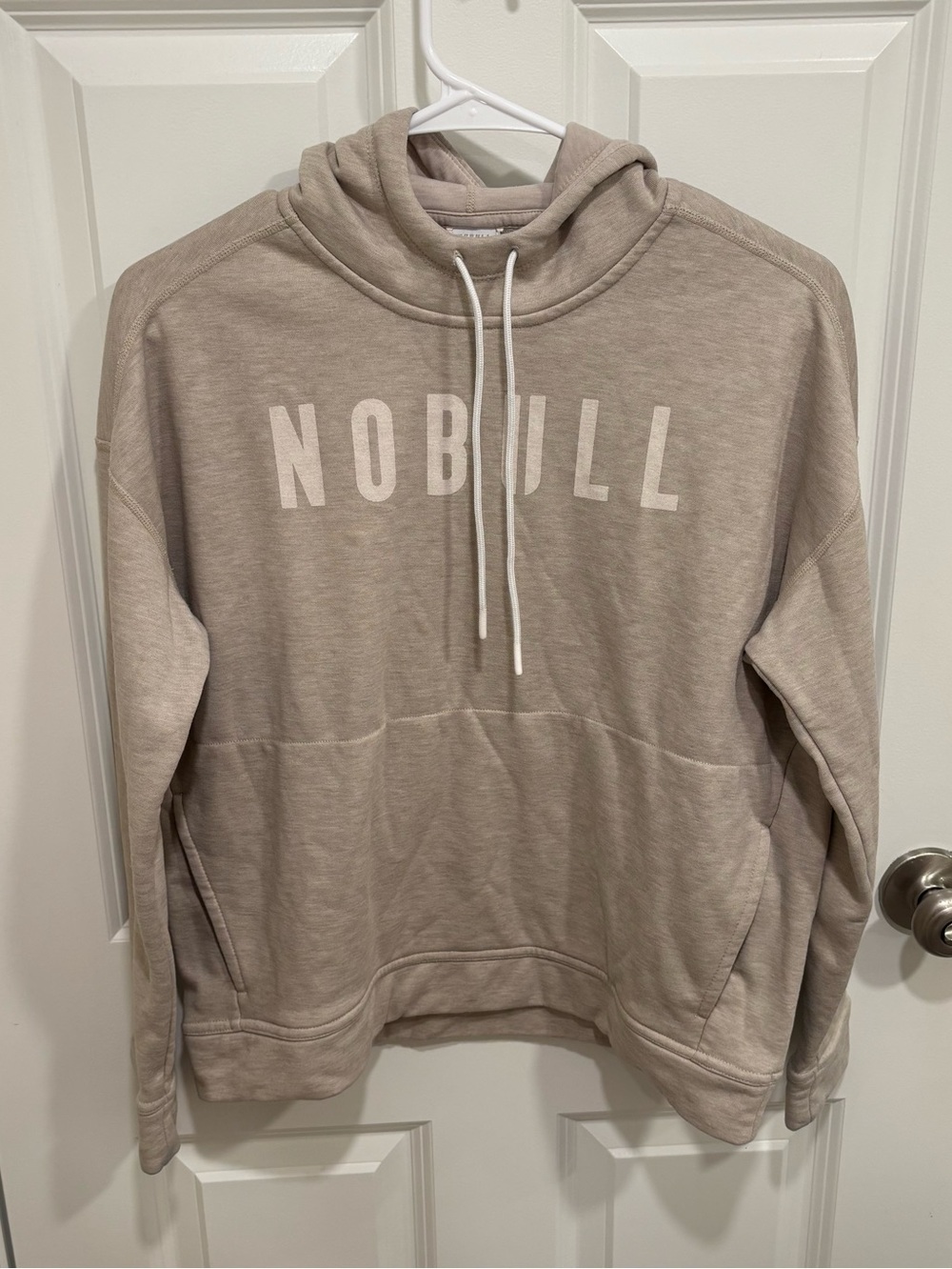 NOBULL Classic Logo Beige White Pullover Sweatshirt Hoodie Womens U.S. Small